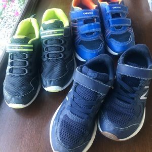 Boy sneakers lot size 3 ( Geox,New Balance,Stride